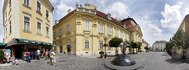 ××Városház Square, Episcopal palace - Székesfehérvár, Maďarsko